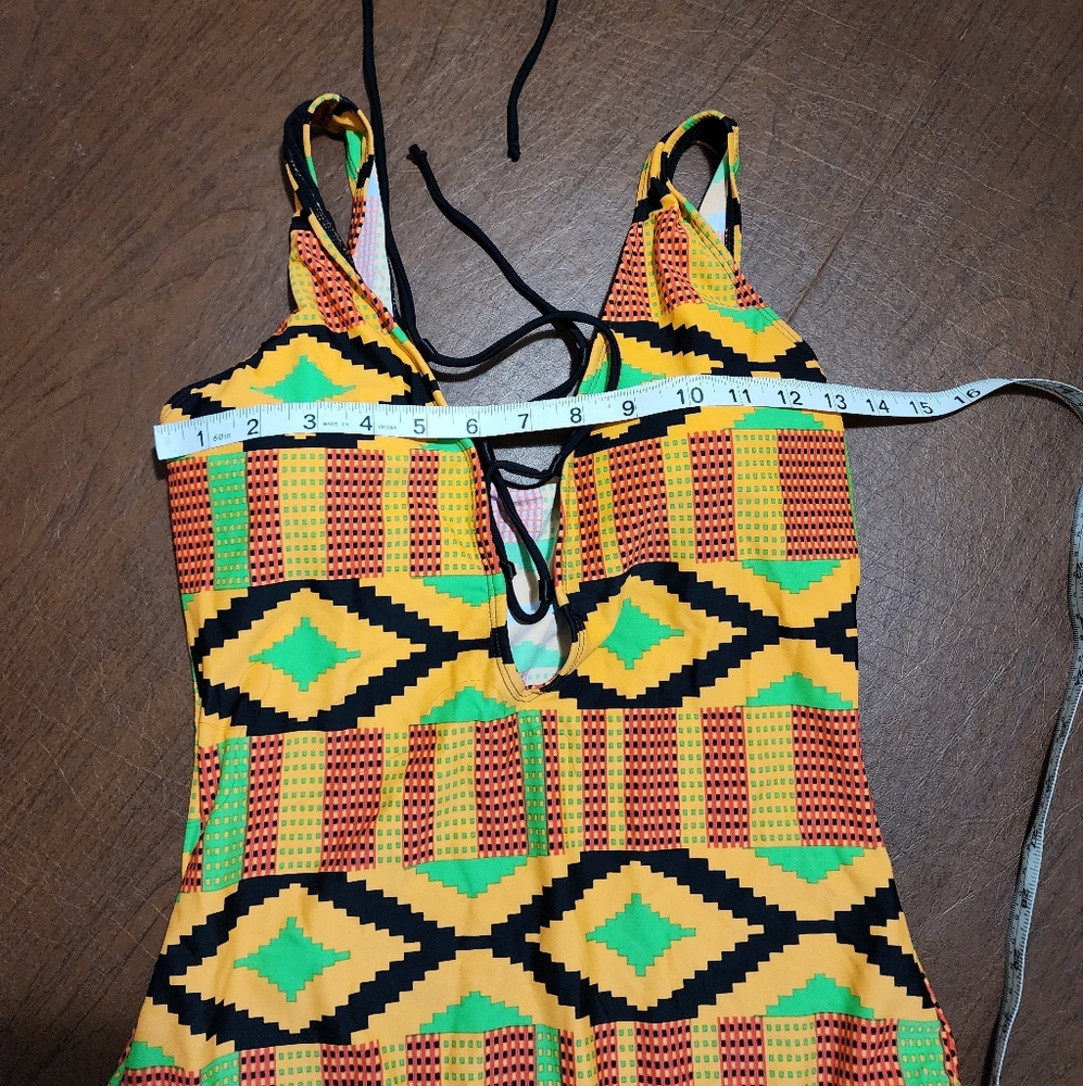 NWOT ... Colorful Geometric One-Piece Swimsuit - Picture 4 of 8